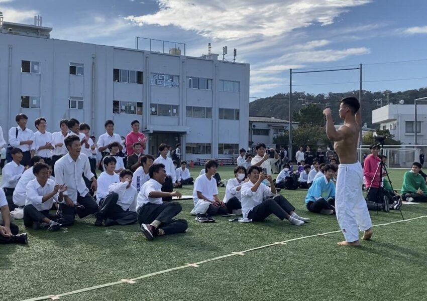 生徒達も大盛り上がり。